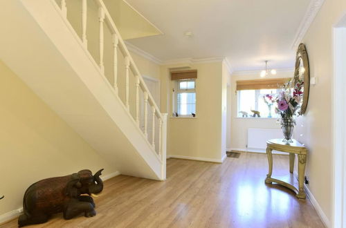 Photo 28 - Inviting 7-bed House With sea Views in Hythe