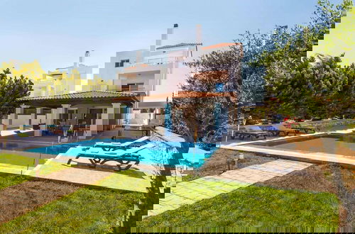 Photo 1 - Villa Mediterranean Blue