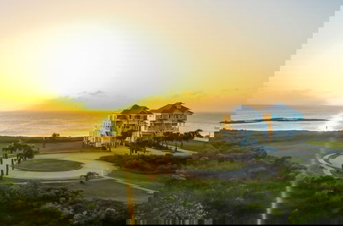 Foto 44 - Stunning Sunsets Steps From Pool Lazy River Ocean Bay Views