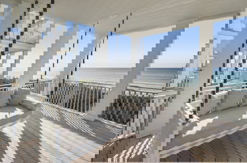 Foto 26 - Buckeye On The Beach Gulf Front Seaside, Fl Right Next To Town Center, Sleeps 10! 4 Bedroom Home by RedAwning