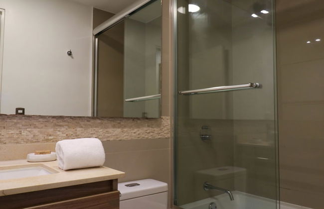 w Breezy 2BR in Luxury Building in Barranco - Photo 18