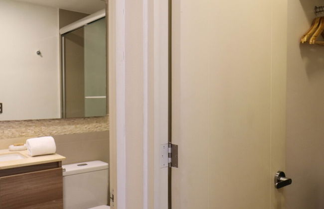 w Breezy 2BR in Luxury Building in Barranco - Photo 16