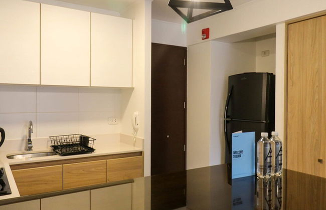 w Breezy 2BR in Luxury Building in Barranco - Photo 6