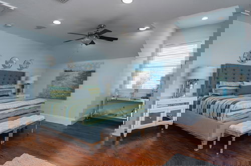 Foto 8 - Beautiful Home With Private Pool On The North End Of Fort Myers Beach! 4 Bedroom Home by RedAwning