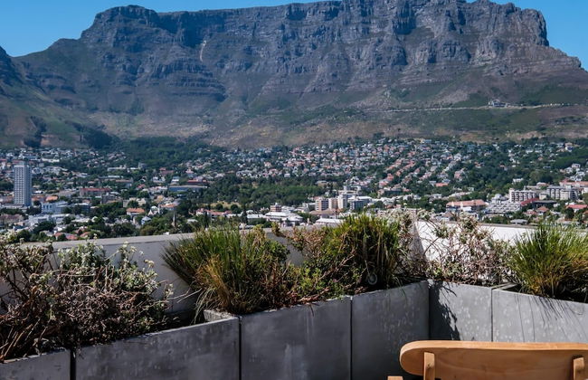 Penthouse w Table Mountain Views Pride View - Photo 22
