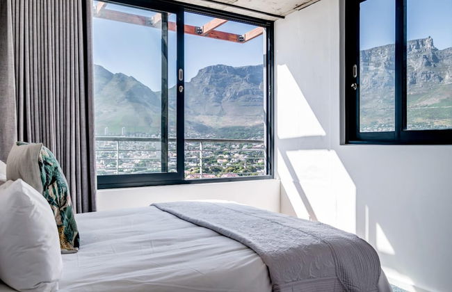 Penthouse w Table Mountain Views Pride View - Photo 36