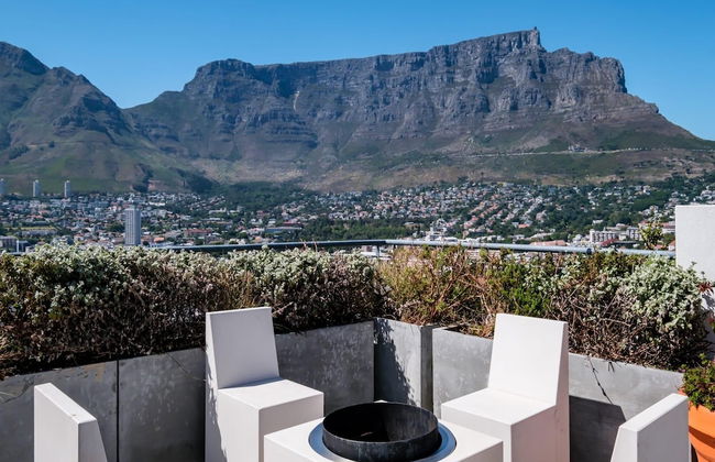 Penthouse w Table Mountain Views Pride View - Photo 20