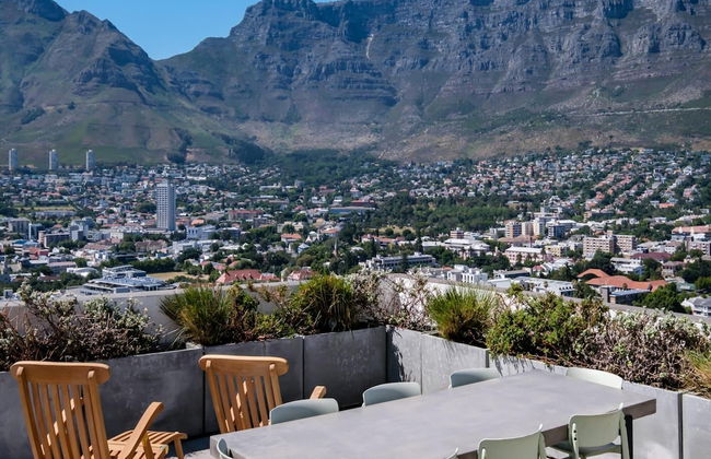 Penthouse w Table Mountain Views Pride View - Photo 15
