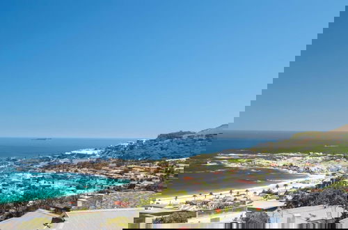 Foto 35 - Two Bedroom Apartment With Lovely Ocean Views 270 Degrees