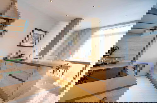 Foto 7 - Fabulous Chic Apartment Filled w Natural Light at Famous Handelskade
