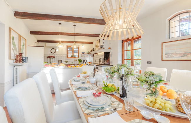 Amore Farmhouse Retreat - Photo 25