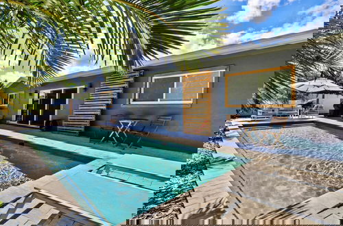 Foto 5 - Beach Bliss 10 Mins to Waves 3BR Oasis With Pool