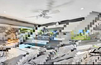 Foto 2 - Beach Bliss 10 Mins to Waves 3BR Oasis With Pool