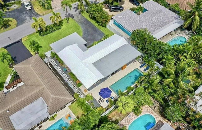 Beach Bliss 10 Mins to Waves 3BR Oasis With Pool - Photo 9