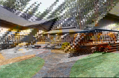 Foto 44 - Lazy Bear Lodge by Avantstay Pine Tree Paradise w/ Game Room