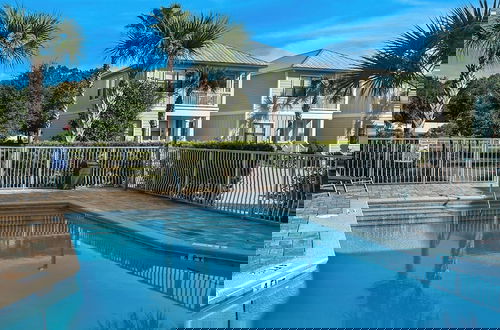 Foto 20 - Steps From Pool - Minutes to Beach in Blue Mountain