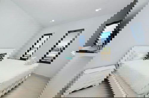 Foto 10 - Brand New Modern Villa w 3BR 2 5BA Privatepool