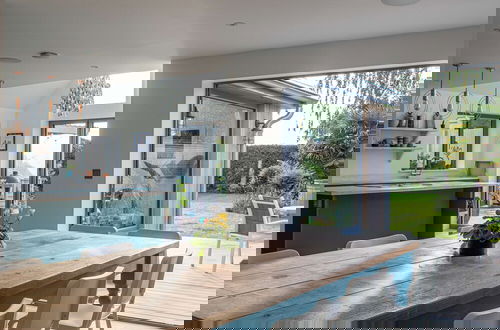 Photo 11 - The Salt House - Luxury Home With Pool Hot Tub