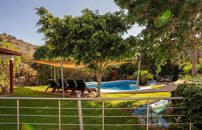 Iris Stone Built Villa - Foto 33