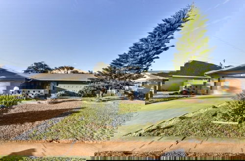 Photo 33 - Amazing Pet Friendly 3 Bed House - Heated Pool 3 Bedroom Home by RedAwning