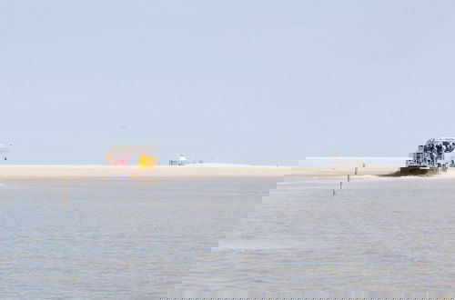 Foto 43 - Nice Bungalow With Dishwasher in a Holiday Park 1.2 km. From the sea on Texel