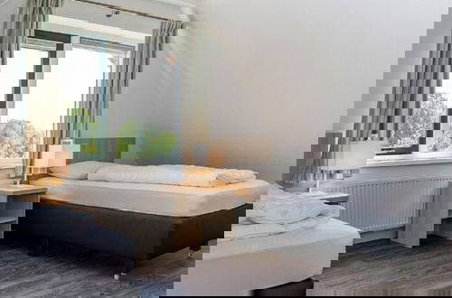 Foto 6 - Nice Bungalow With Dishwasher in a Holiday Park 1.2 km. From the sea on Texel
