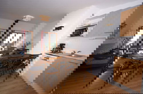 Foto 4 - Nice Apartment With Dishwasher in the Beautiful Valjoly