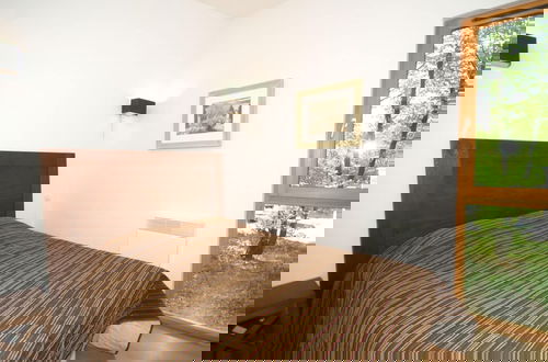 Foto 3 - Nice Apartment With Dishwasher in the Beautiful Valjoly