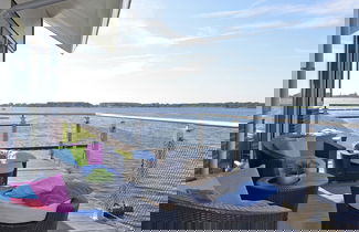 Foto 1 - Waterfront Penthouse With Roof Terrace and Private Jetty