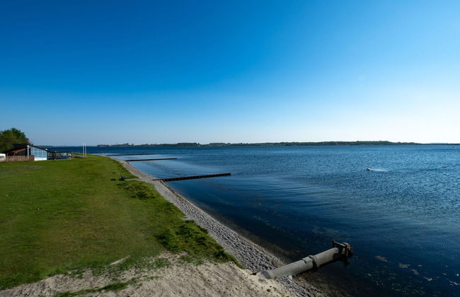 Waterfront Penthouse With Roof Terrace and Private Jetty - Foto 80