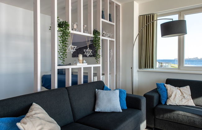 Waterfront Penthouse With Roof Terrace and Private Jetty - Foto 26