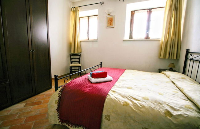 Lovely Farmhouse in Asciano With Swimming Pool - Foto 12