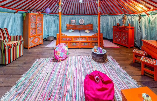 Lively Holiday Home With Garden - Foto 10