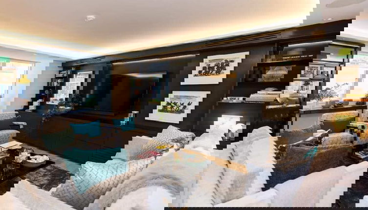 Foto 1 - The Knightsbridge Wonder - Modern Two Bedroom House With Parking