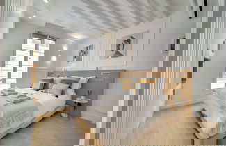 Foto 2 - Amazing Historical Parisien Town House Next TO Louvre Area !