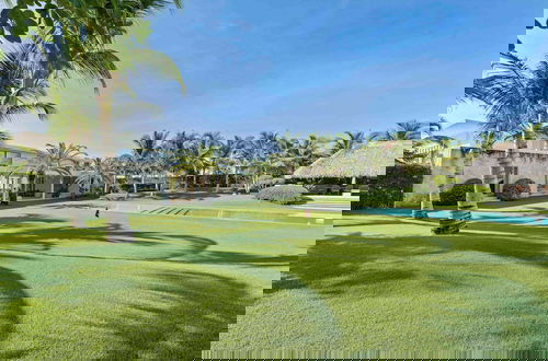 Photo 46 - Magnificent 5BR Modern Tropical Villa With Pool