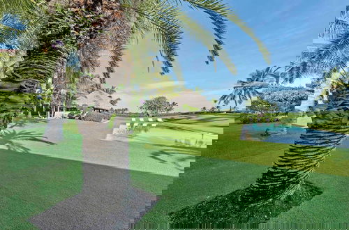 Photo 7 - Magnificent 5BR Modern Tropical Villa With Pool