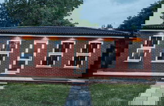 Foto 1 - SnoozeDen Westmead – Windsor Castle & Legoland