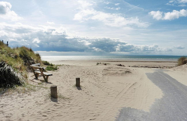 Holiday Home in Denneville Near Sandy Beach - Foto 19
