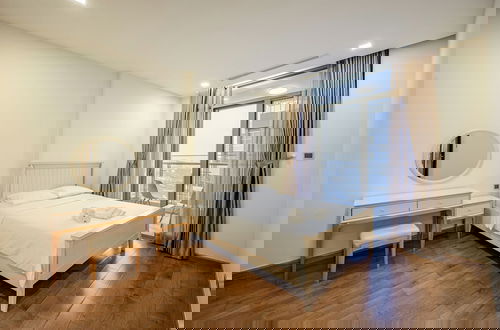 Photo 1 - Vinhomes Central Park 4 Bedroom Apartment