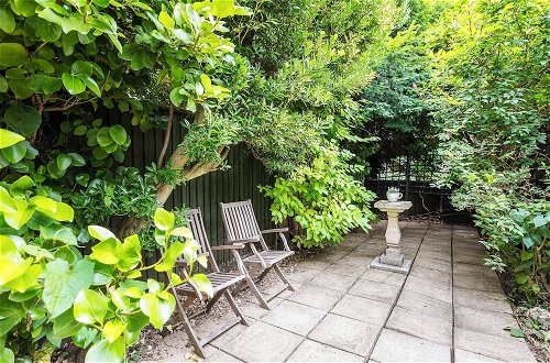 Photo 25 - Chiswick Gem: Stylish 1-bed Flat for Modern Living