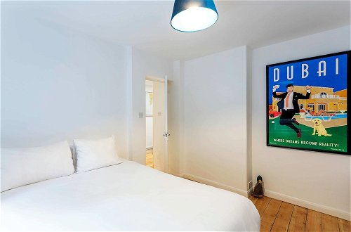 Photo 2 - Quaint Fulham Retreat: Cozy 1-bedroom Pied-à-terre