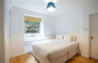 Photo 1 - Quaint Fulham Retreat: Cozy 1-bedroom Pied-à-terre