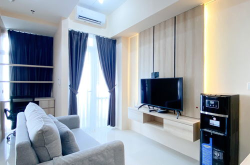 Photo 17 - Spacious And Homey 1Br Vasanta Innopark Apartment