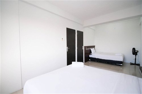 Foto 14 - Simple 2Br With Extra Bed At Menara Rungkut Apartment