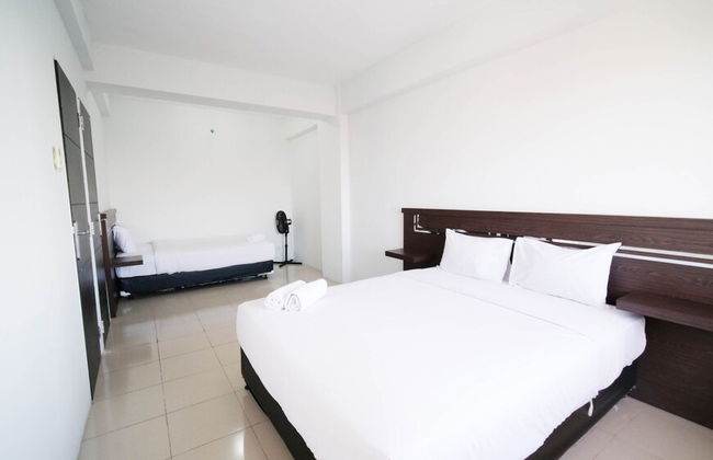 Simple 2Br With Extra Bed At Menara Rungkut Apartment - Photo 12