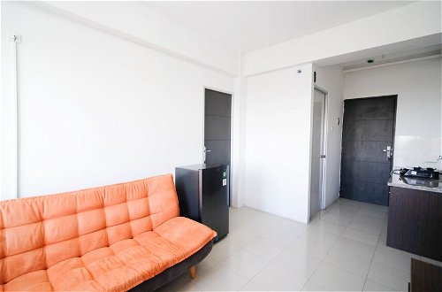 Photo 27 - Simple 2Br With Extra Bed At Menara Rungkut Apartment