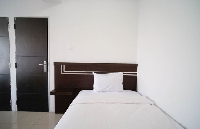 Simple 2Br With Extra Bed At Menara Rungkut Apartment - Photo 18