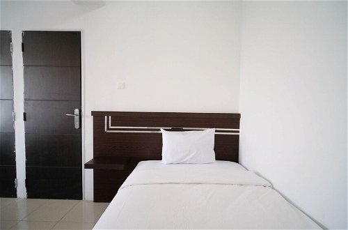 Foto 18 - Simple 2Br With Extra Bed At Menara Rungkut Apartment