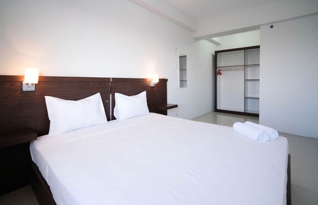 Simple 2Br With Extra Bed At Menara Rungkut Apartment - Photo 1